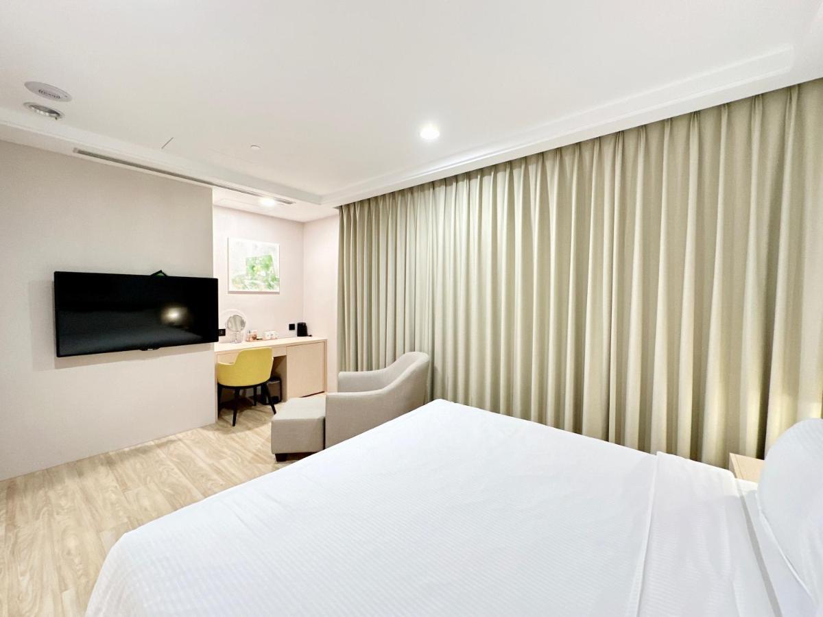 Hotel 星鑽國際商旅 編號315 Tainan Exterior foto