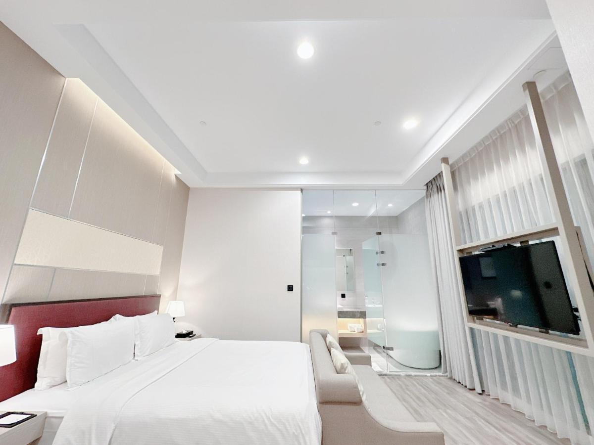 Hotel 星鑽國際商旅 編號315 Tainan Exterior foto